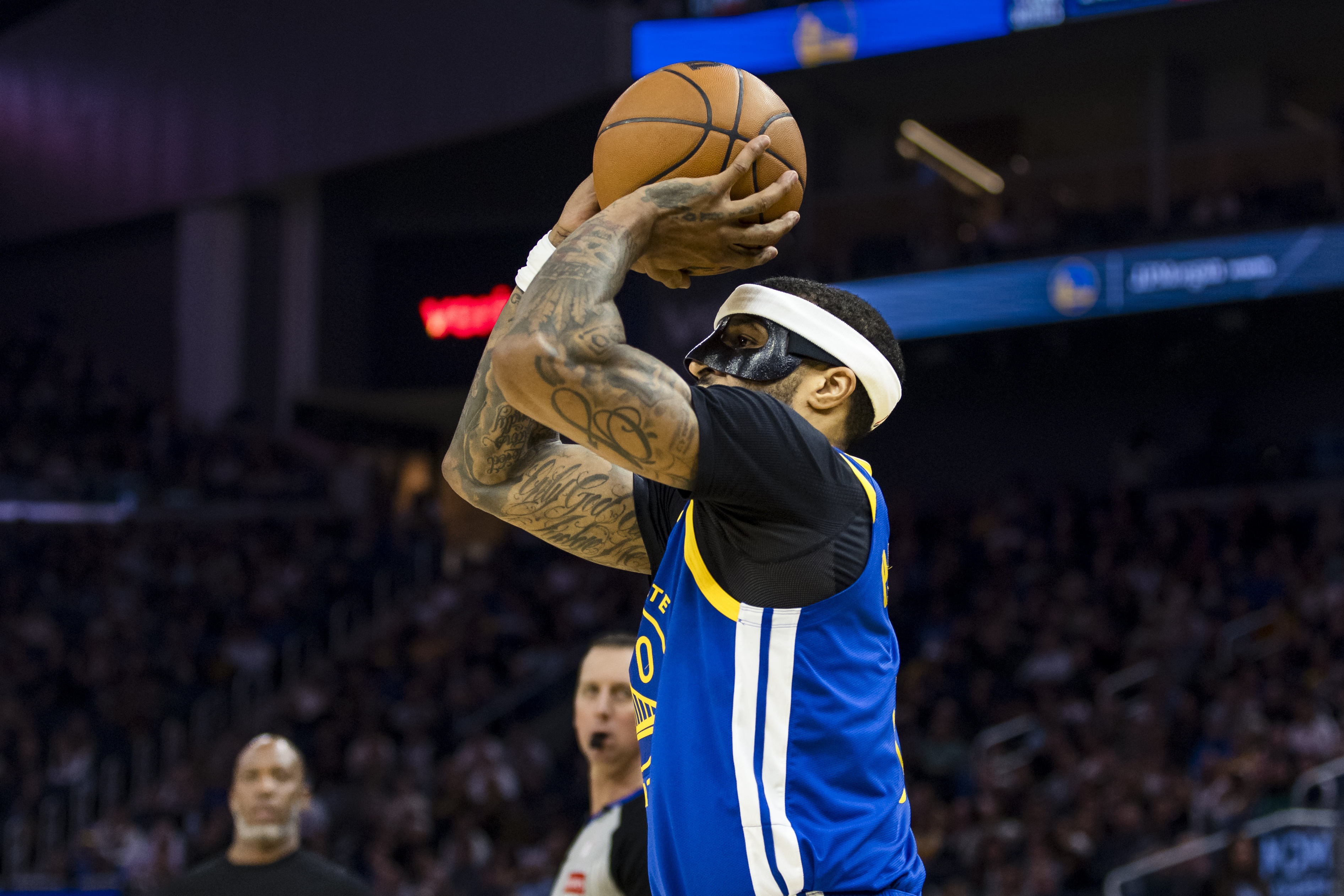 “闪电”玩偶成赛场镇定剂，杜凯琹以萌物自省拒顶嘴