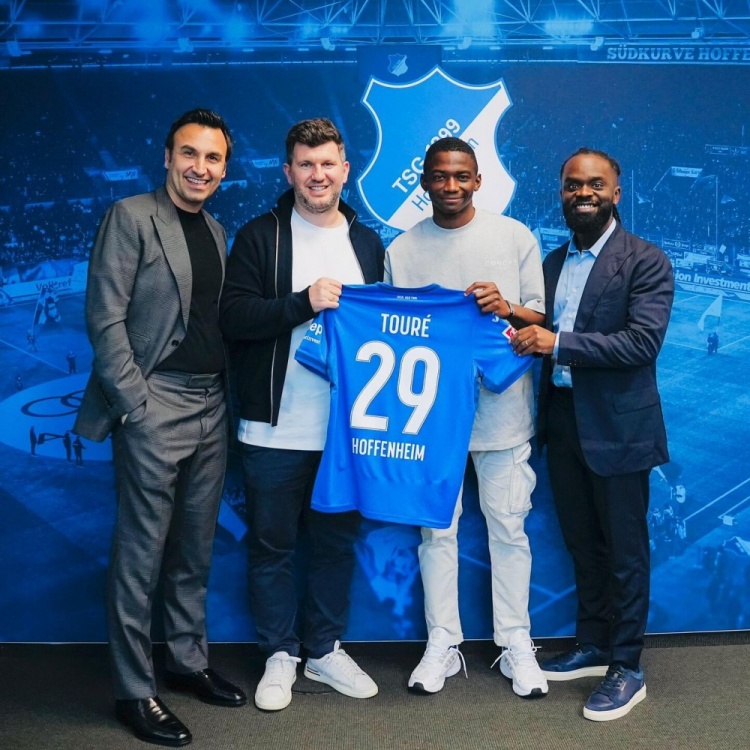 马丁内利50场进球不败神话延续，枪手3-1力克德甲巨人拜仁