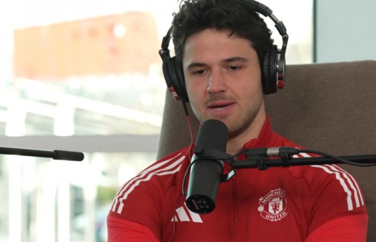 福登补时绝杀救主，曼城3-2险胜利兹联终结连败