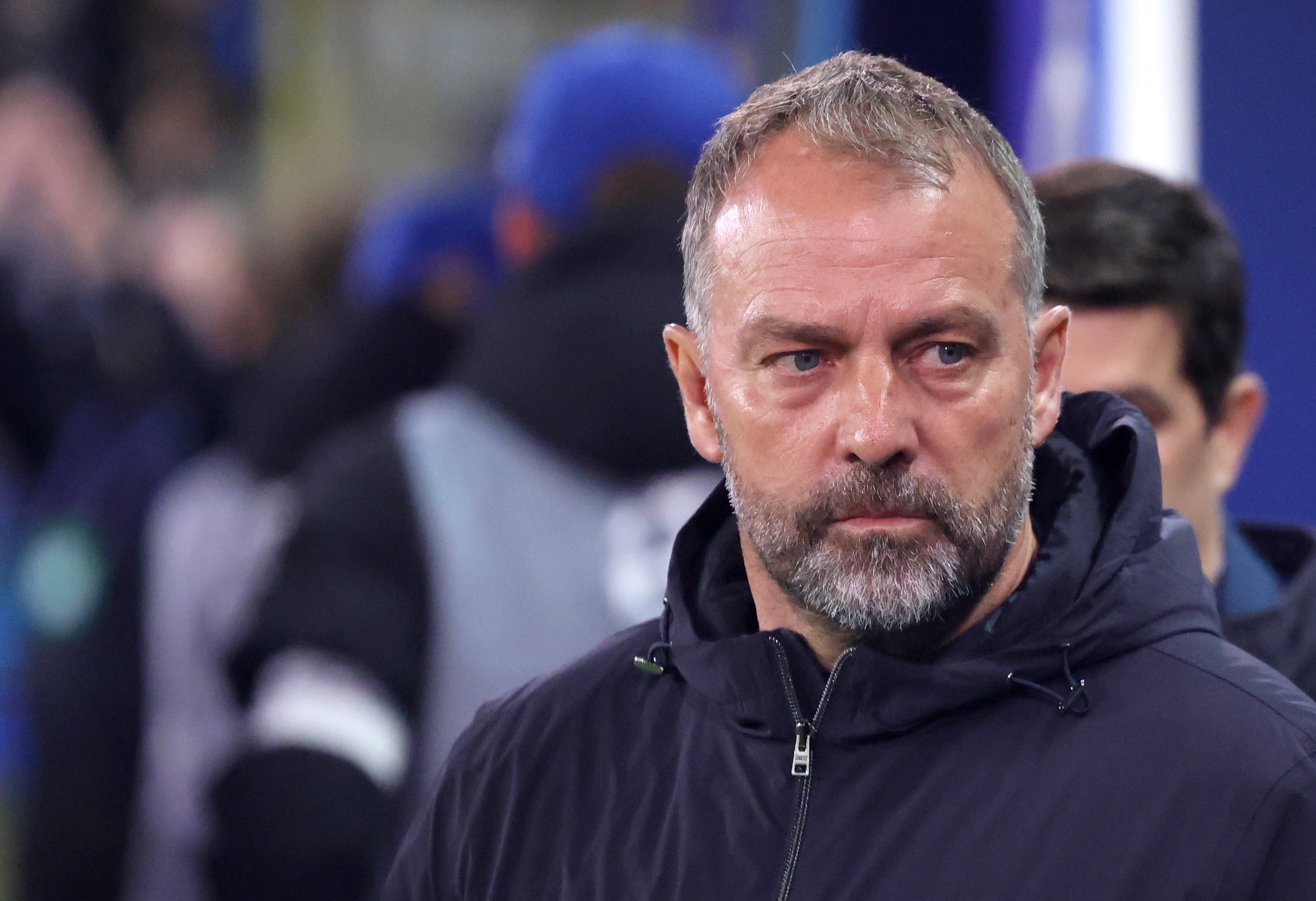 维尼修斯因与主帅阿隆索矛盾拒绝续约，皇马更衣室暗流涌动